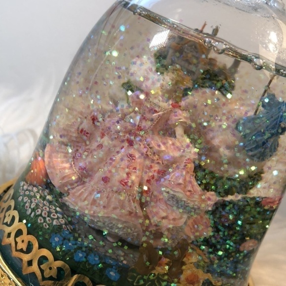 CINDERELLA | 1991 Cinderella Enchanted Moment Glass Bell Sparkle Snow Globe - Picture 6 of 11